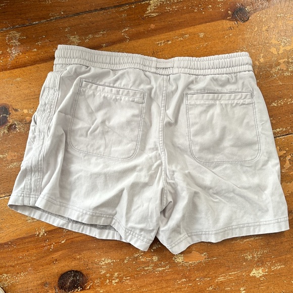 Athleta Farallon Short - Size 12T - Picture 3 of 3